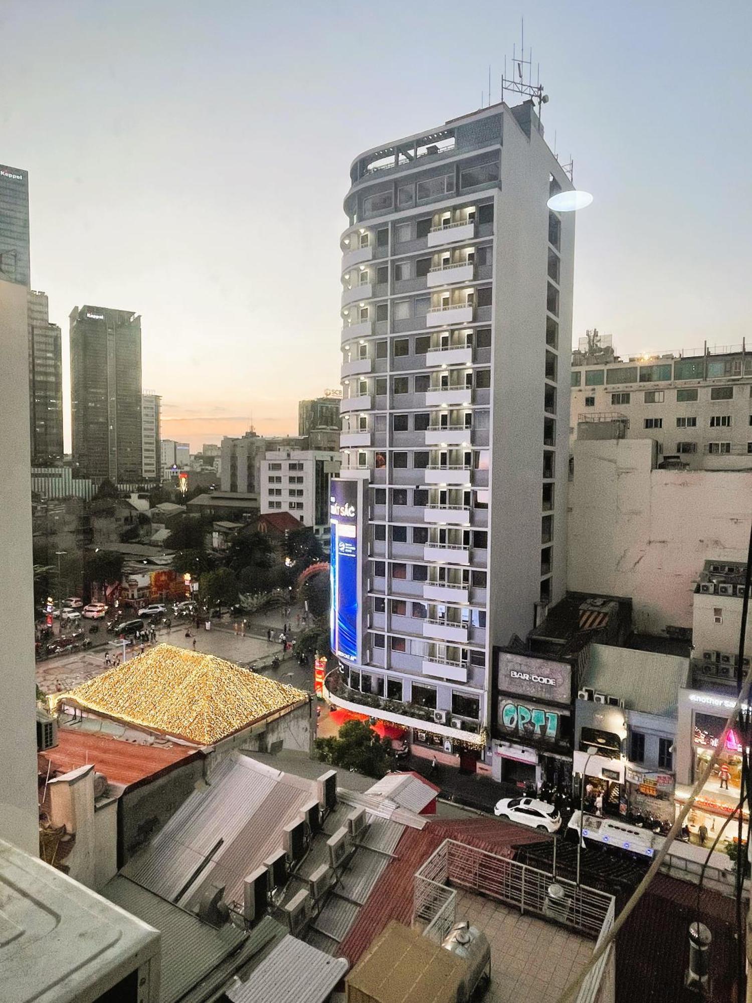 مدينة هوشي منه 6Even Hotel - Have A Staycation In The Cafe Apartments Building المظهر الخارجي الصورة
