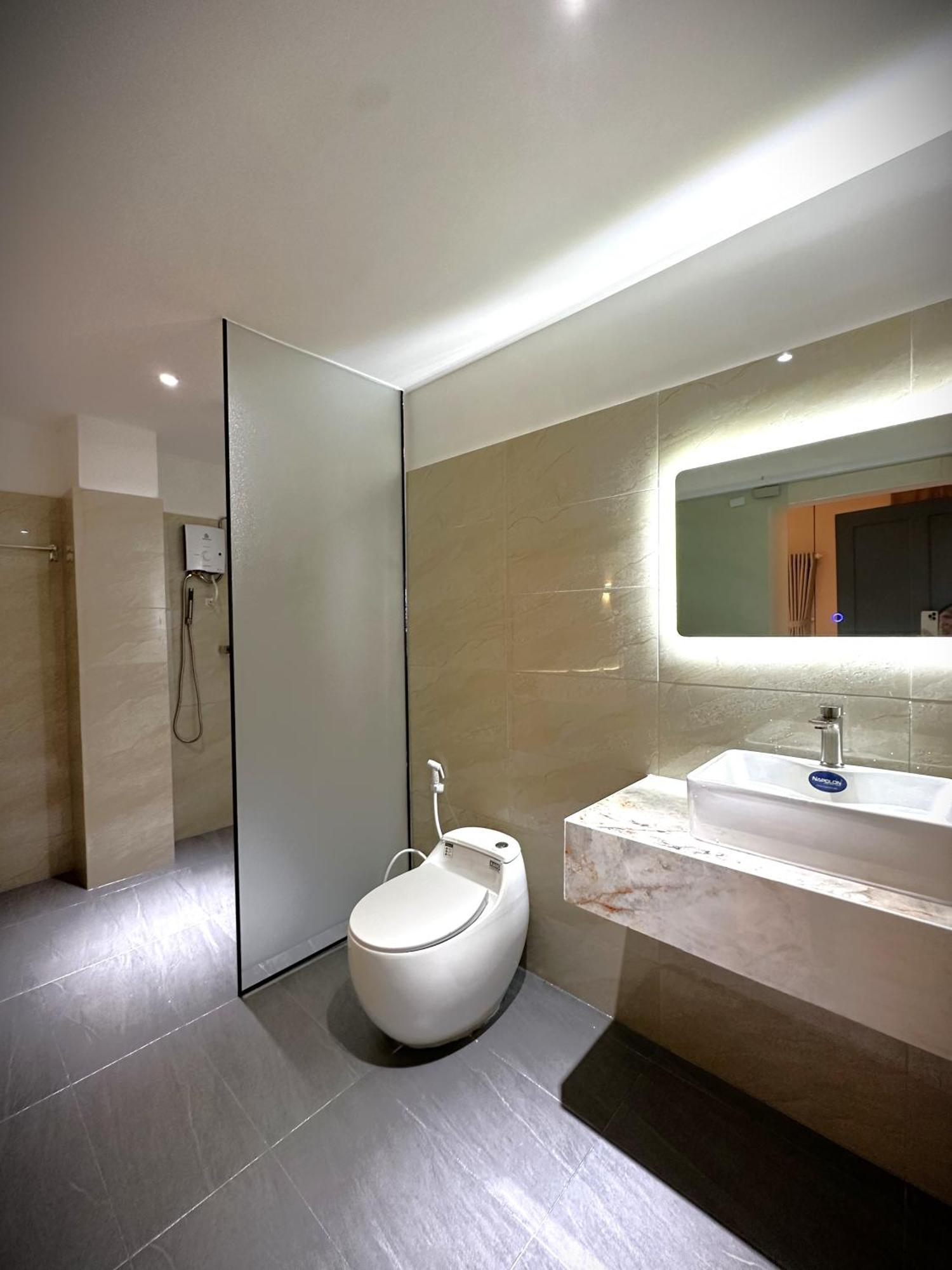 مدينة هوشي منه 6Even Hotel - Have A Staycation In The Cafe Apartments Building المظهر الخارجي الصورة